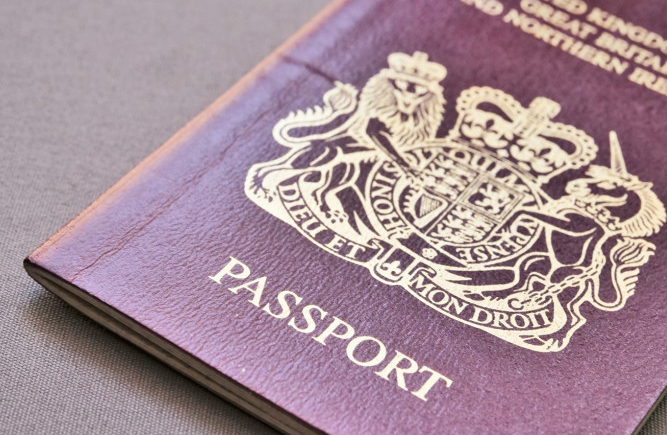 逾2000名BNO持有人已申「LOTR」安排 提早入境英國