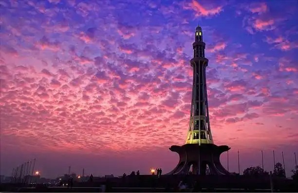 巴基斯坦独立塔